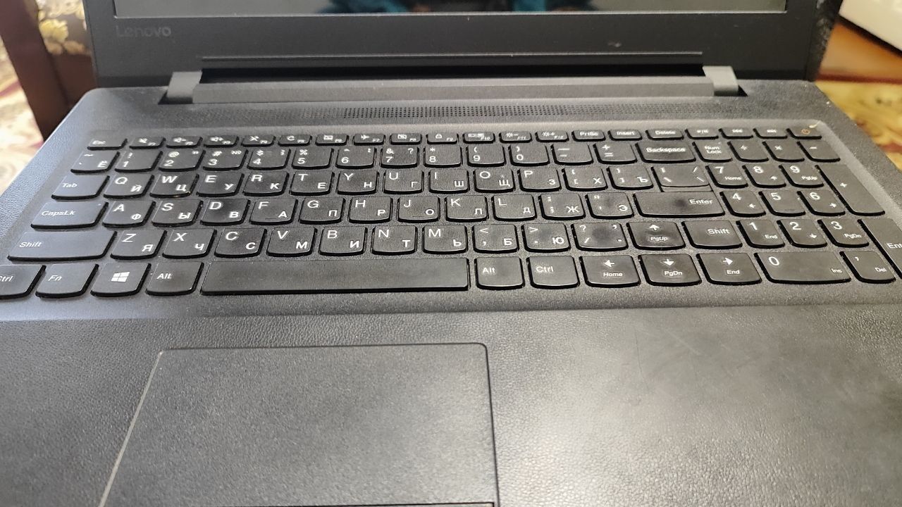 Noutbuk Lenovo IdeaPad