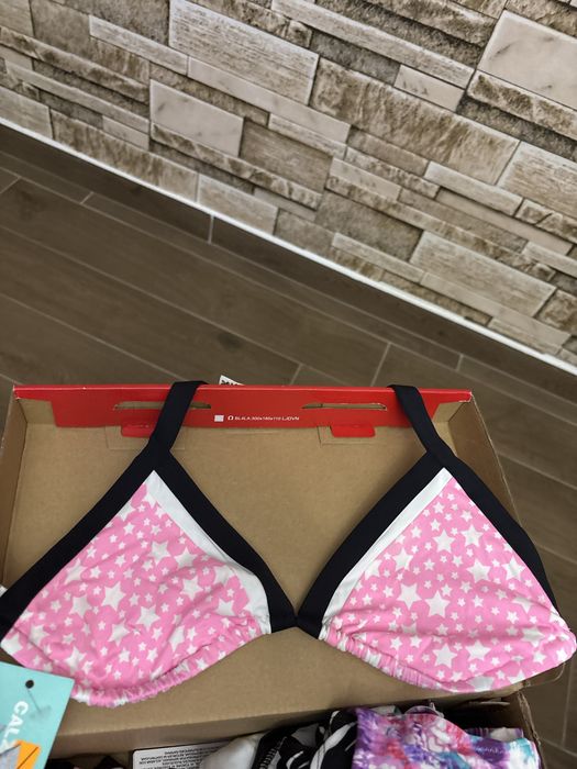 Vand sutien, model triunghi, nou, marime s, marime m