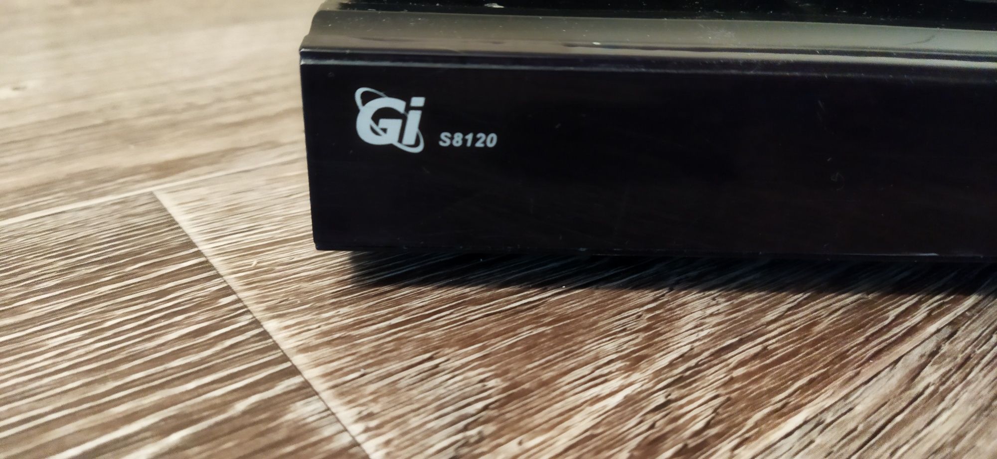 Продам спутниковый ресивер Gi