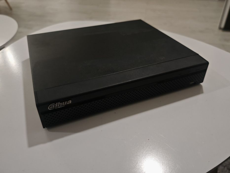 Sistem securitate video Dahua Nrv + 4 Camere Video IP