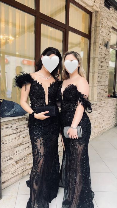 Продавам балната си рокля/запазена е/