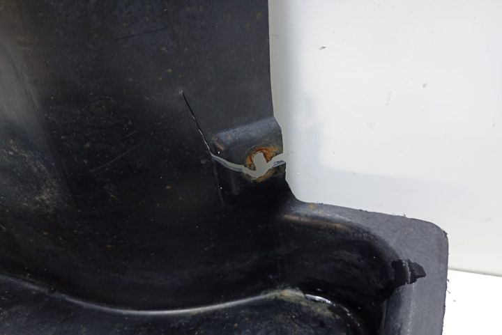 Carenaj aripa fata A2098840422 Mercedes-Benz CLK-Class C209