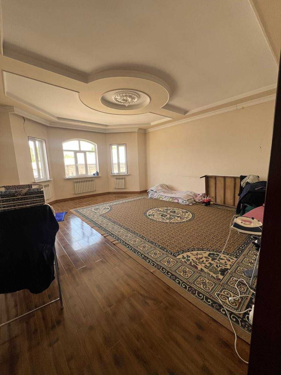 Продается дом 9 соток в Ташкенте. 350 кв.м дом + 350 кв.м подвал.