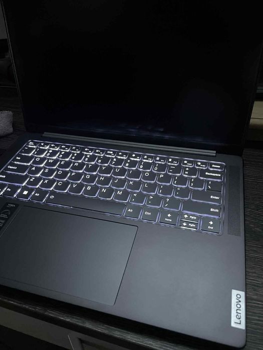 Laptop ultraportabil lenovo yoga pro 7 14APH8