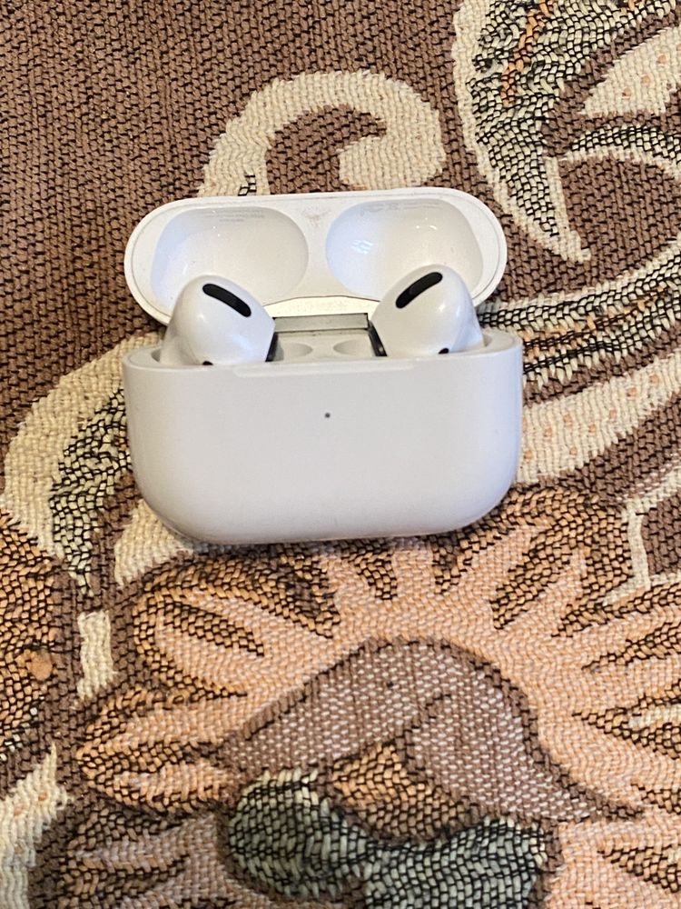 Наушники Apple AirPods 3 with Lightning Charging Case белый