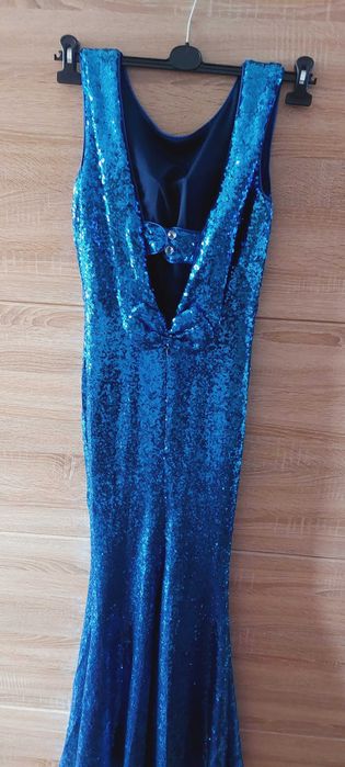 Vand rochite de ocazie fiecare 200 lei!