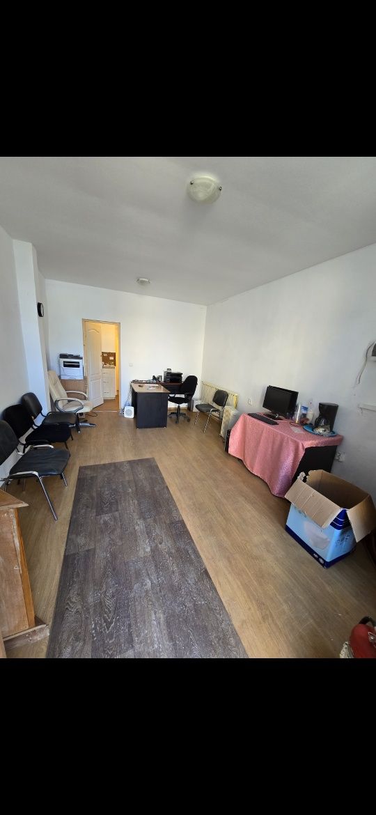Spatiu comercial Resita Piața Sud
