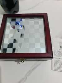 Tabla de șah pioni din sticla