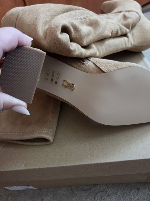 Vînd cizme Steve Madden