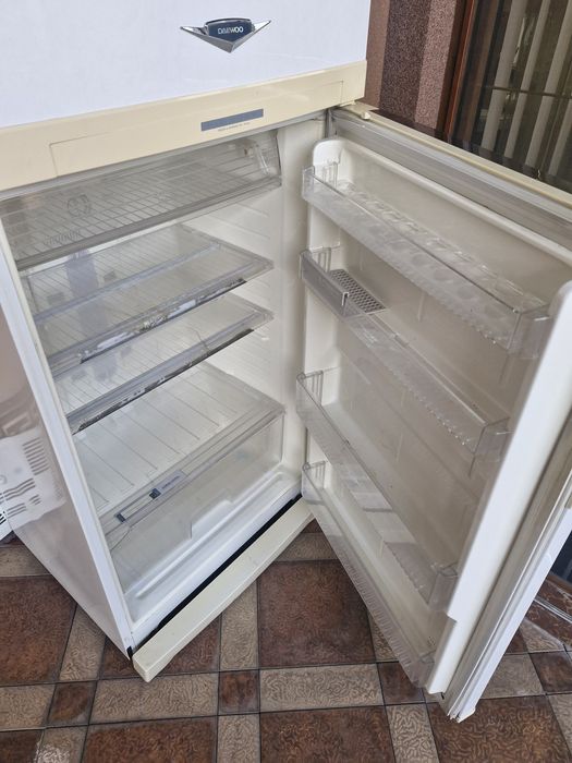 Продаётся холодильник DAEWOO