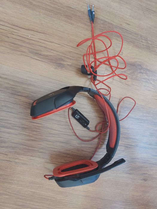 Casti gaming Logitech G230 (functionale dar lipsa bureti)