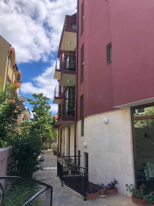 Продава се Хотел в Несебър - 1200 кв.м за 734 €/кв.м - Снимка #18