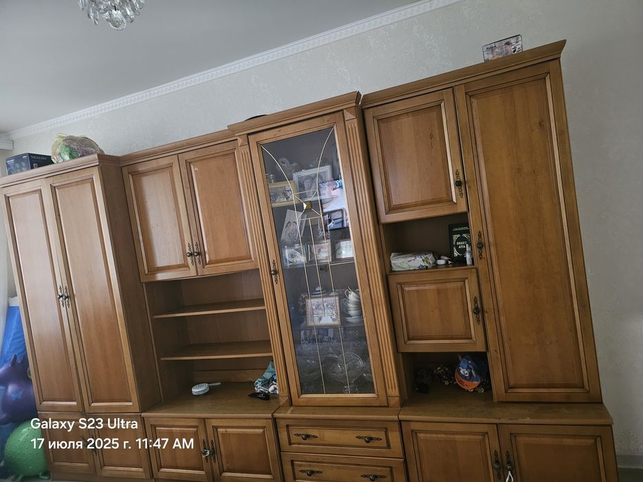 Мебель стенка продам