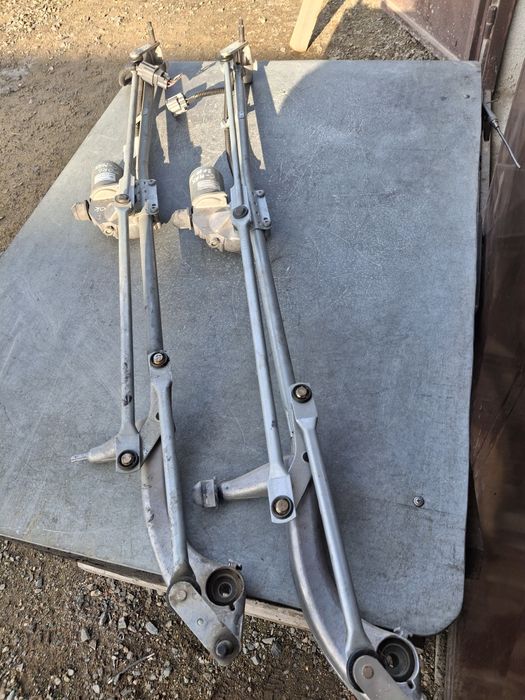 Ansamblu ștergător motoras parbriz Ford CMax 2010+