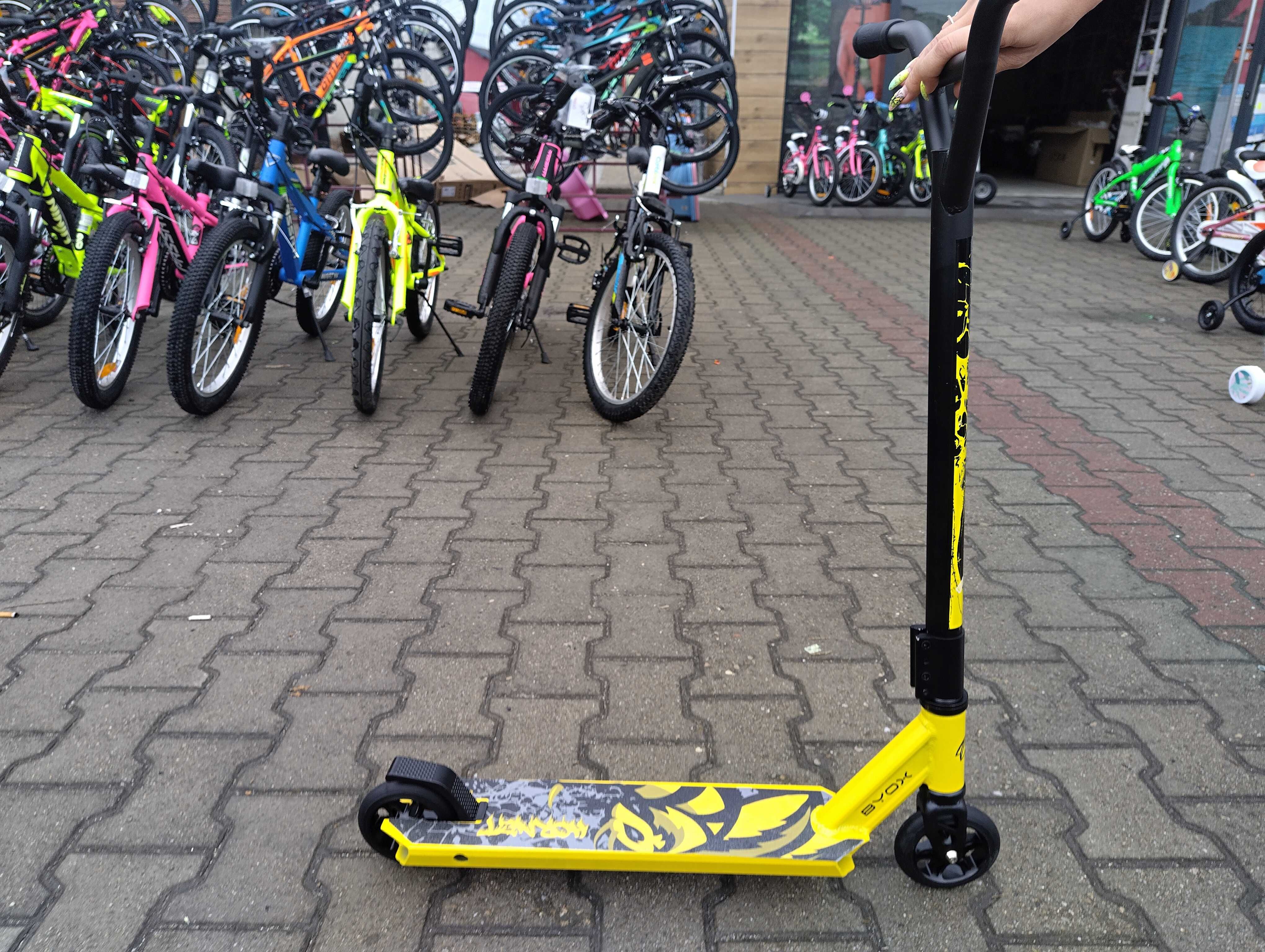 BYOX Детска тротинетка stunt HORNET
