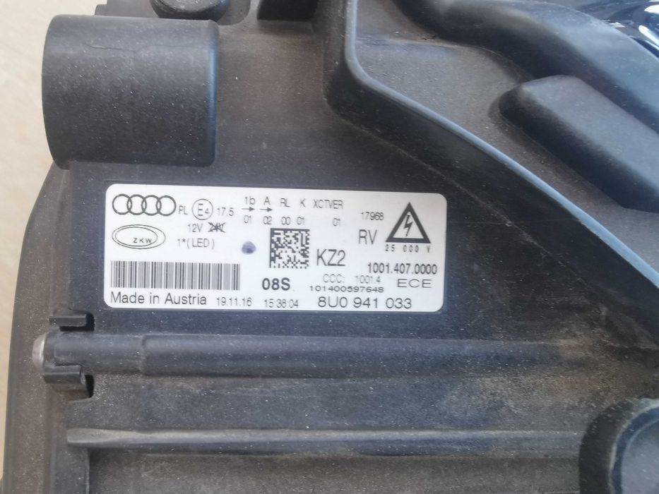 Ауди Audi ку3 Q3 Bi LED фар със завиване