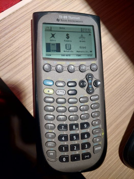 Calculator de birou texas instruments TI-89 titanium