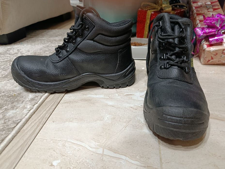 Работни зимни обувки