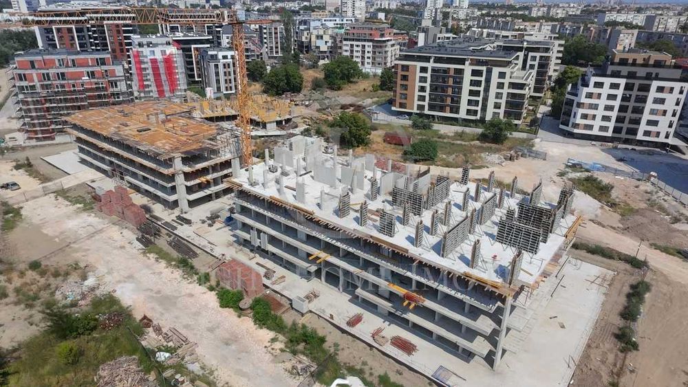 Продава се Двустаен апартамент в Пловдив, Христо Смирненски - 65 кв.м за 1476 €/кв.м - Снимка #1