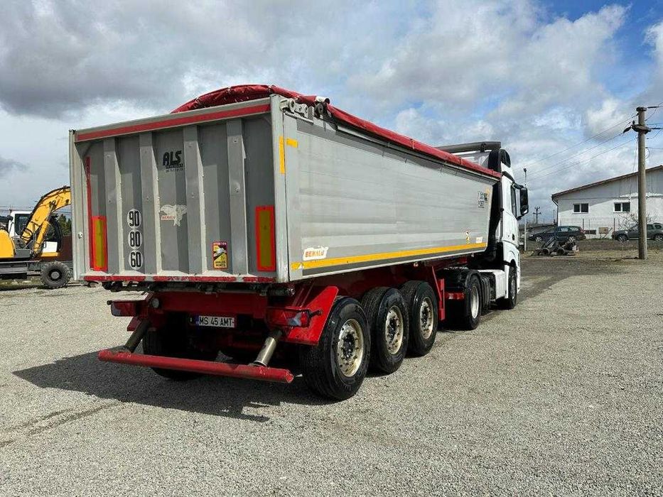 Semiremorca basculabila Benalu