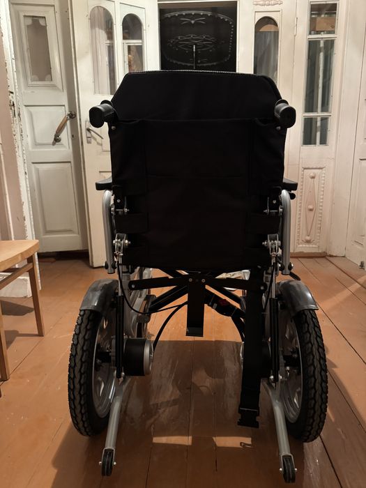 Инвалидное кресло электронный почти новый пользовались 3 4 раза