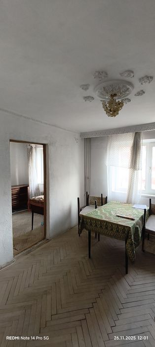 Vând apartament 3 camere