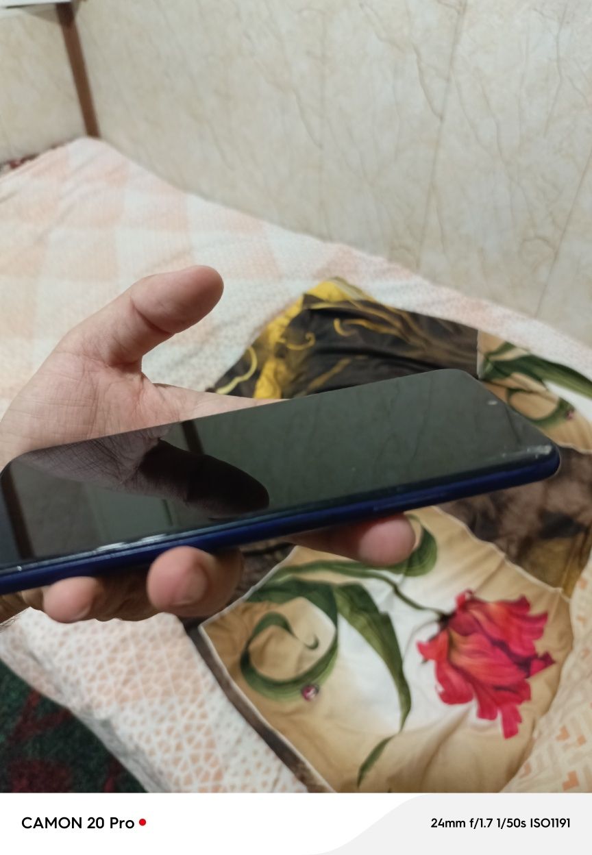 Продаю  телефон Samsung
