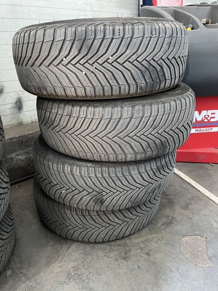 Set 4 anvelope Michelin Crossclimate 2 205/50/R17