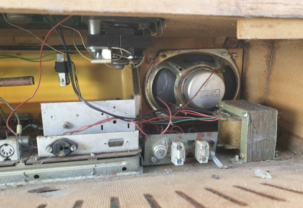 Radio Pacific4 model RST7-78,fabricat la Electronica;București in 1975