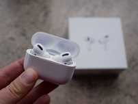 Беспроводные наушники AirPods Pro