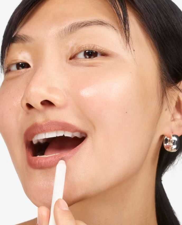 Оригинална козметика МАС, Charlotte Tilbury, Glossier и др.