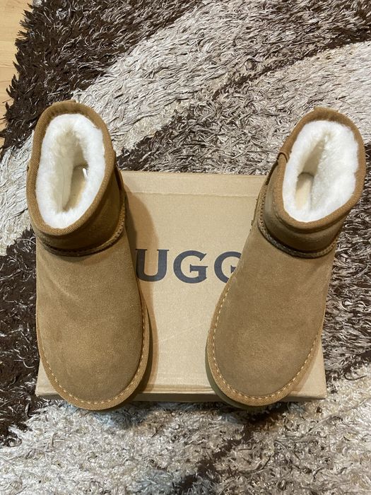 Ugg cu talpa inalta