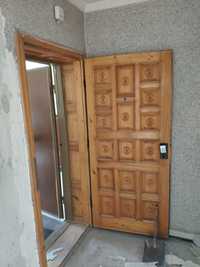Входна дървена врата 200см х 100 см