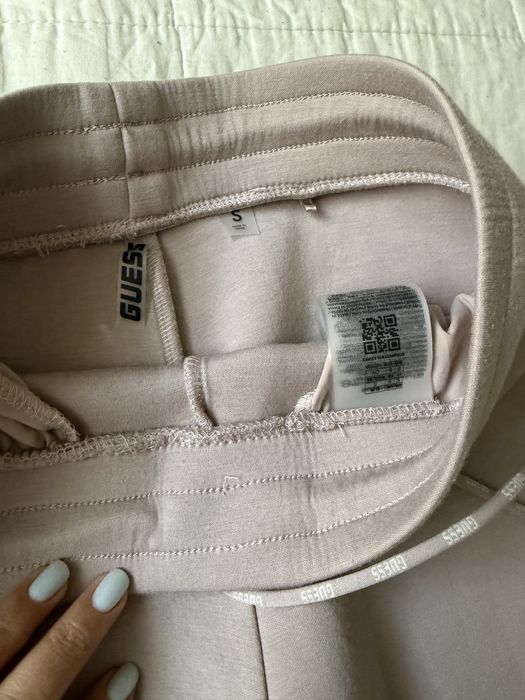 Vand pantaloni guess