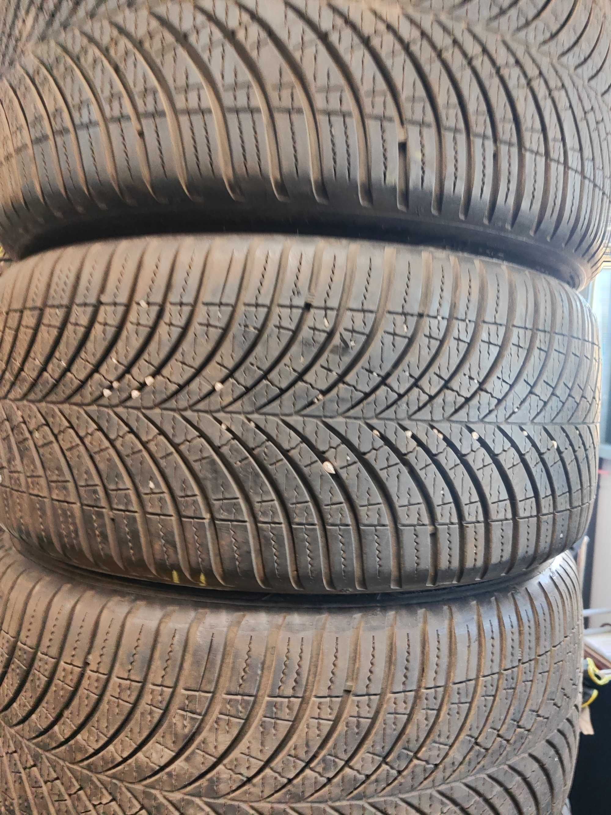 4бр. зимни гуми 225/40/18 Goodyear