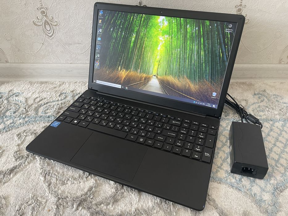 Продам ноутбук Noname N4020 с дефектом