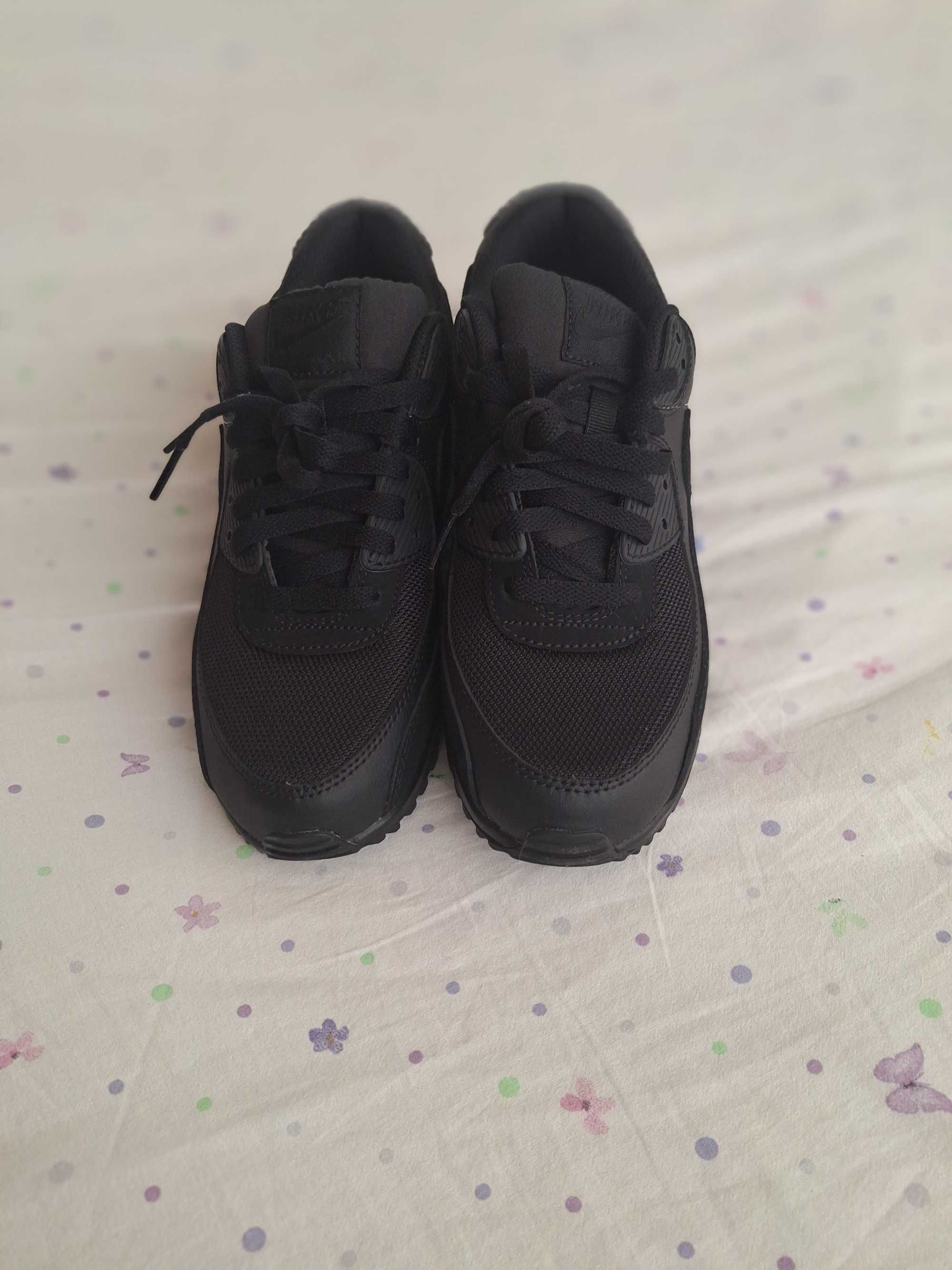 Дамски маратонки NIKE