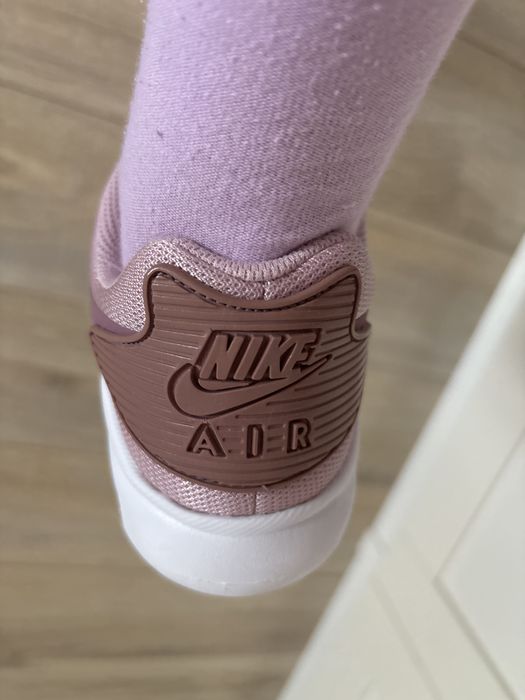 Guess, Nike -маратонки,сникърси