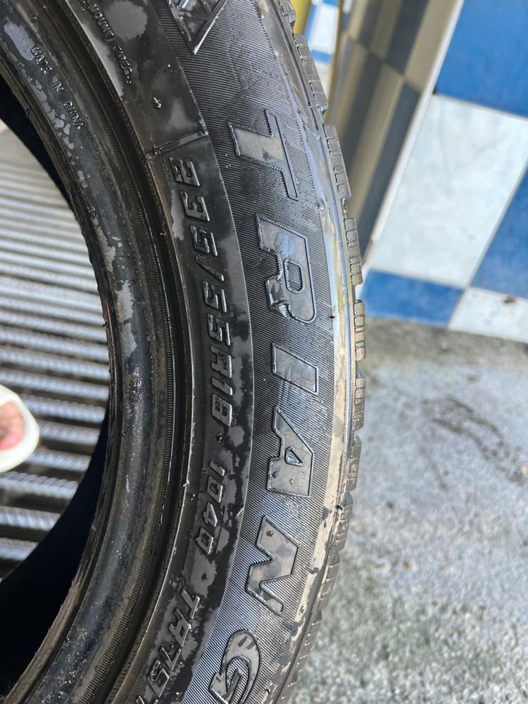 Шины зимние 235/55/R18