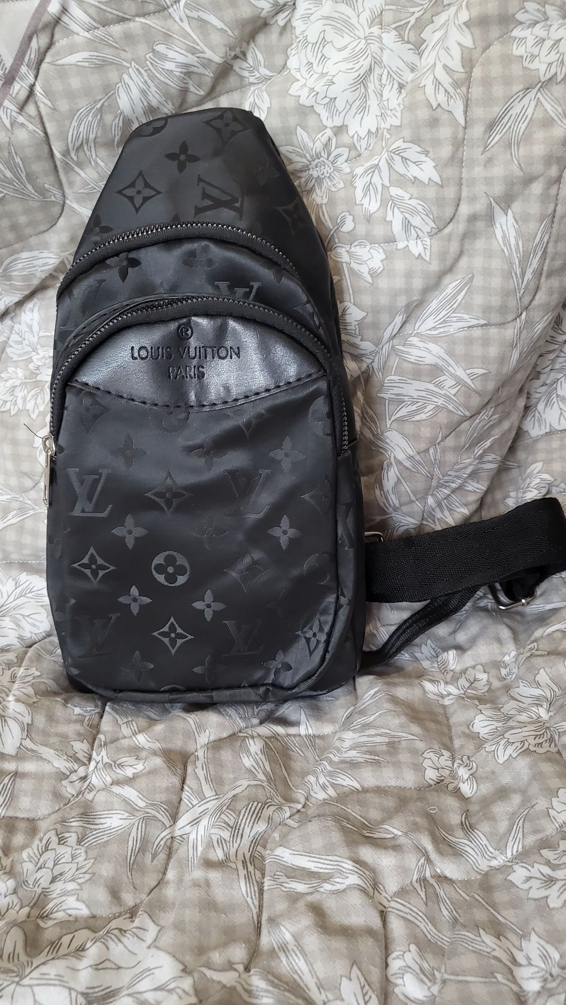 Guess, louis vuitton палазка, бъбрек, чанти, раници и портмонета