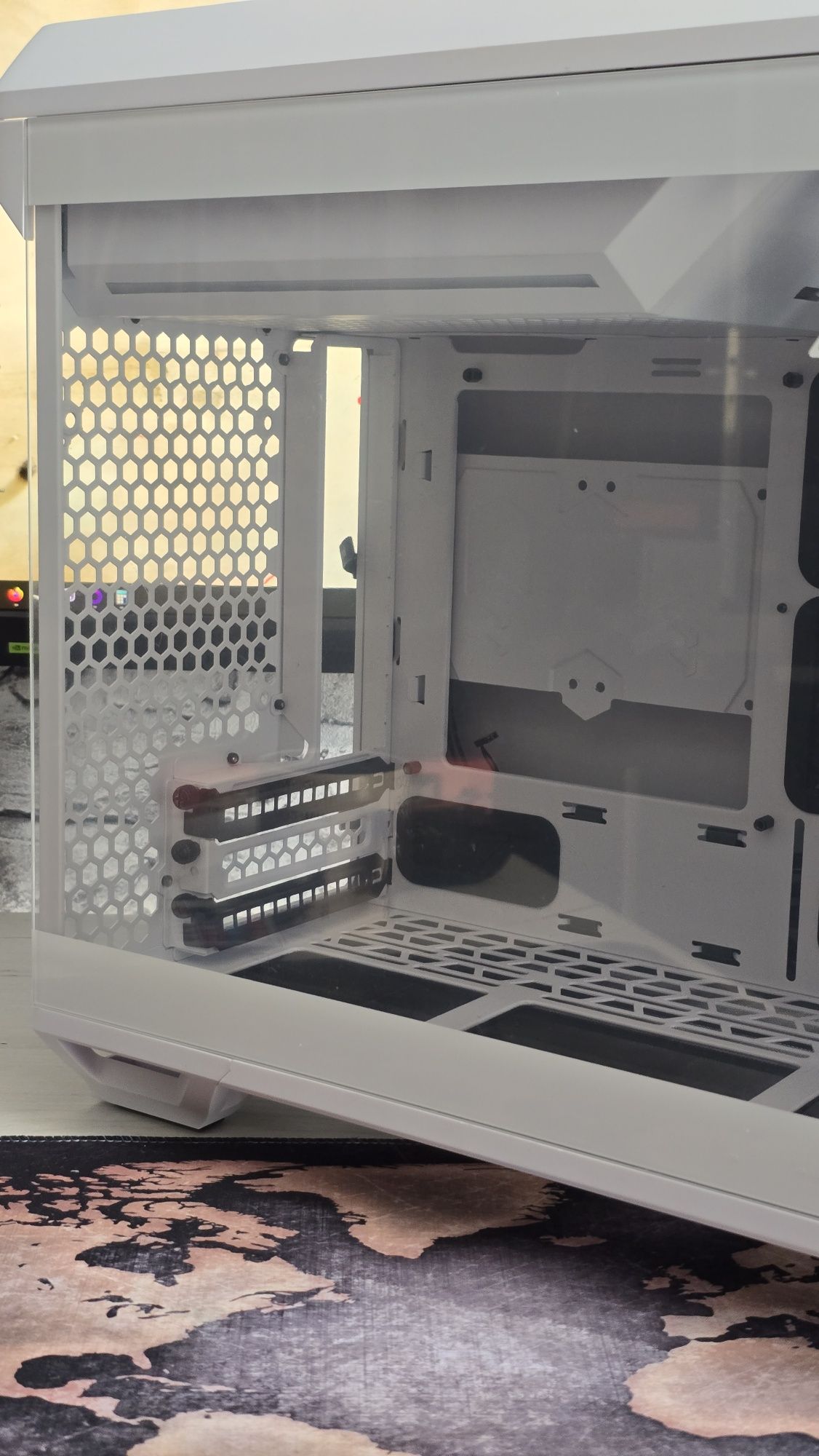 Кутия Fractal Design Torrent Nano + 2x140mm Aspect Rgb