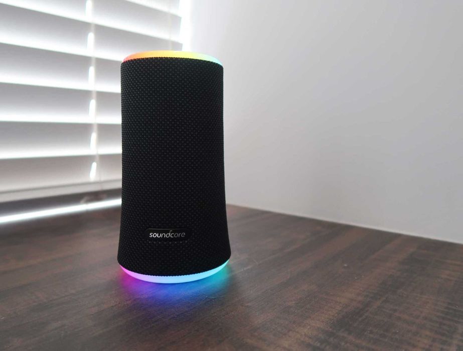 Портативная колонка Anker Soundcore Flare 2, черный