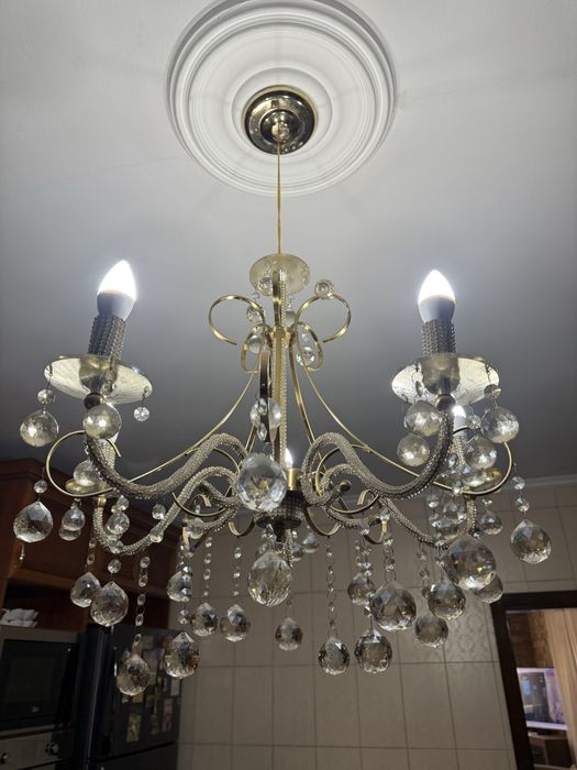 Люстра для гостиной,для кухни