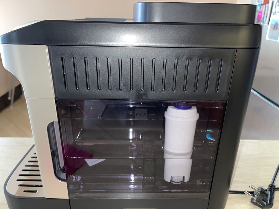 Кафеавтомат Delonghi Magnifica Evo