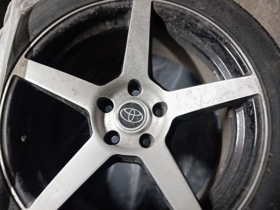 Продам диски не дорога 245/45R18,100w срочна есть торг