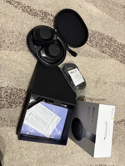 Casti Sony Wh-1000XM2 pachet complet