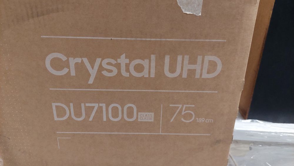 Телевизор Samsung Crystal UHD DU7100 75 inc Нов + Гаранция + Кашон