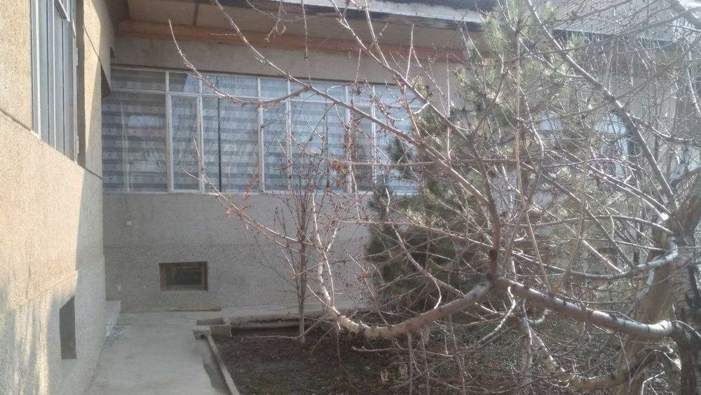 Сотилади 8 соток ховли М.Улугбек район Улугбек шахарчаси №20 Умида