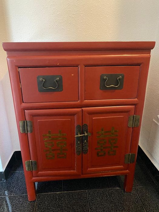 Dulap cu motive japoneze