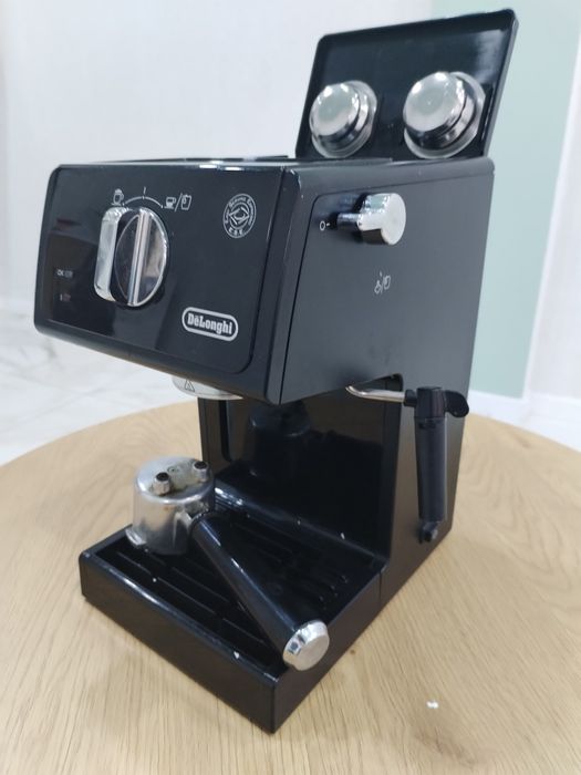 Vând espressor manual DeLonghi